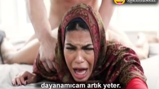 Sikilmeyi Öğreten Üvey Kardeşini Acımasız Davranıp Ağlattı