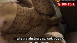 Komşunun Sikilmeyen Huysuz Karısını Yarağa Doyurup Neşelendirdi